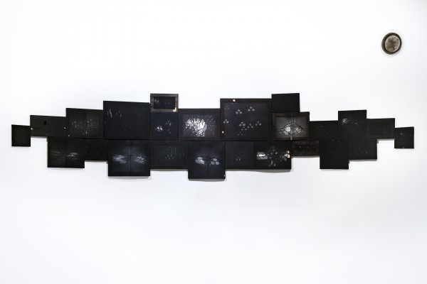 Czarne dziury i latające talerze