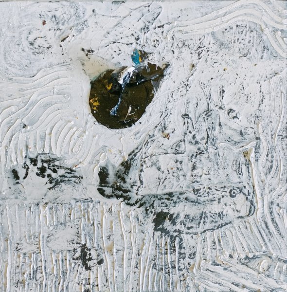 W korytarzu zaćmień III